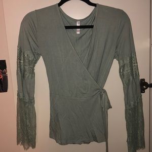 mint green top